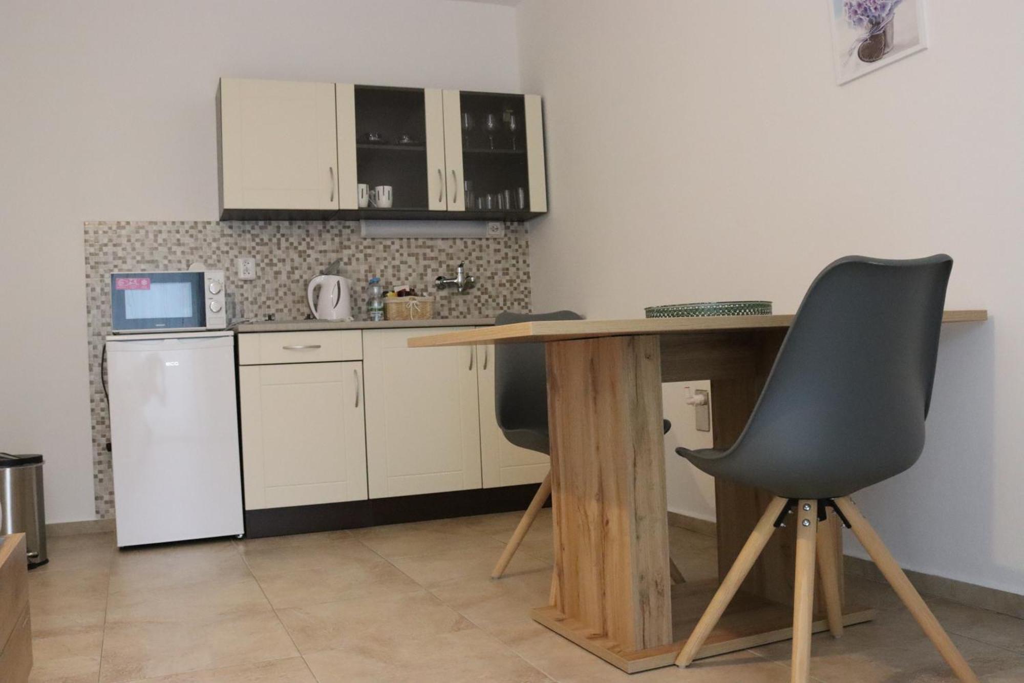 Penzion-Apartman Soucek Jindrichuv Hradec Bagian luar foto